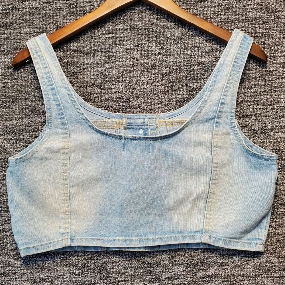 Vanilla Star Denim Crop Top Vest Light Wash Studded Button Up Womens Size Medium